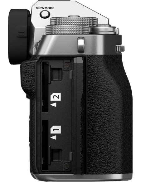 X-T5 Silver + XF 16-50mm f/2.8-4.8 R LM WR